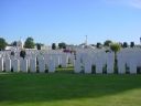 Tyne_cot_cemetery.JPG