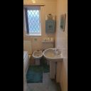 Bathroom01.jpg